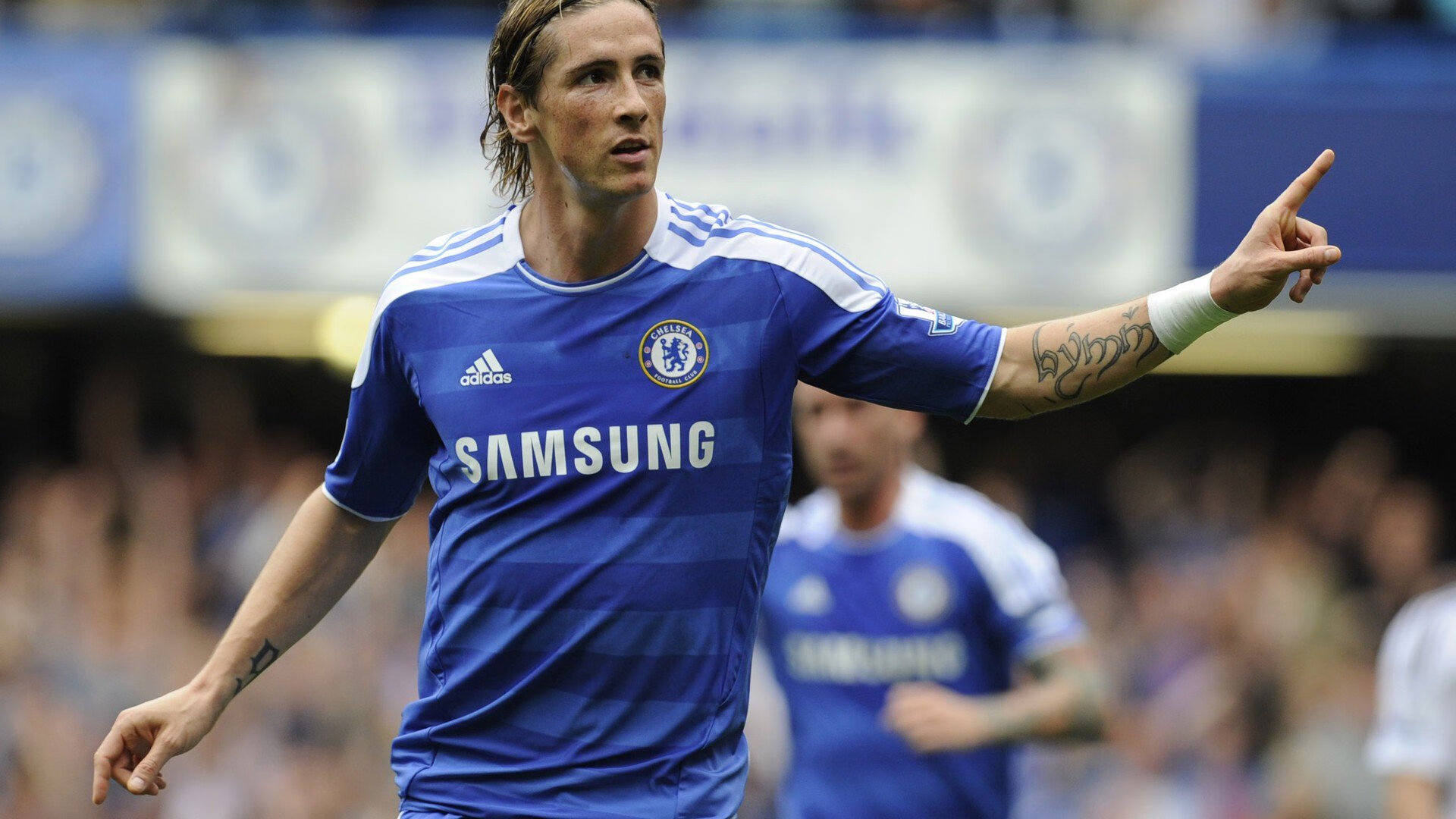 PSG阵型调整频繁影响战术稳定性